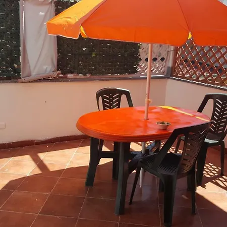 Villino Angela A Sant'anna Apartmán *